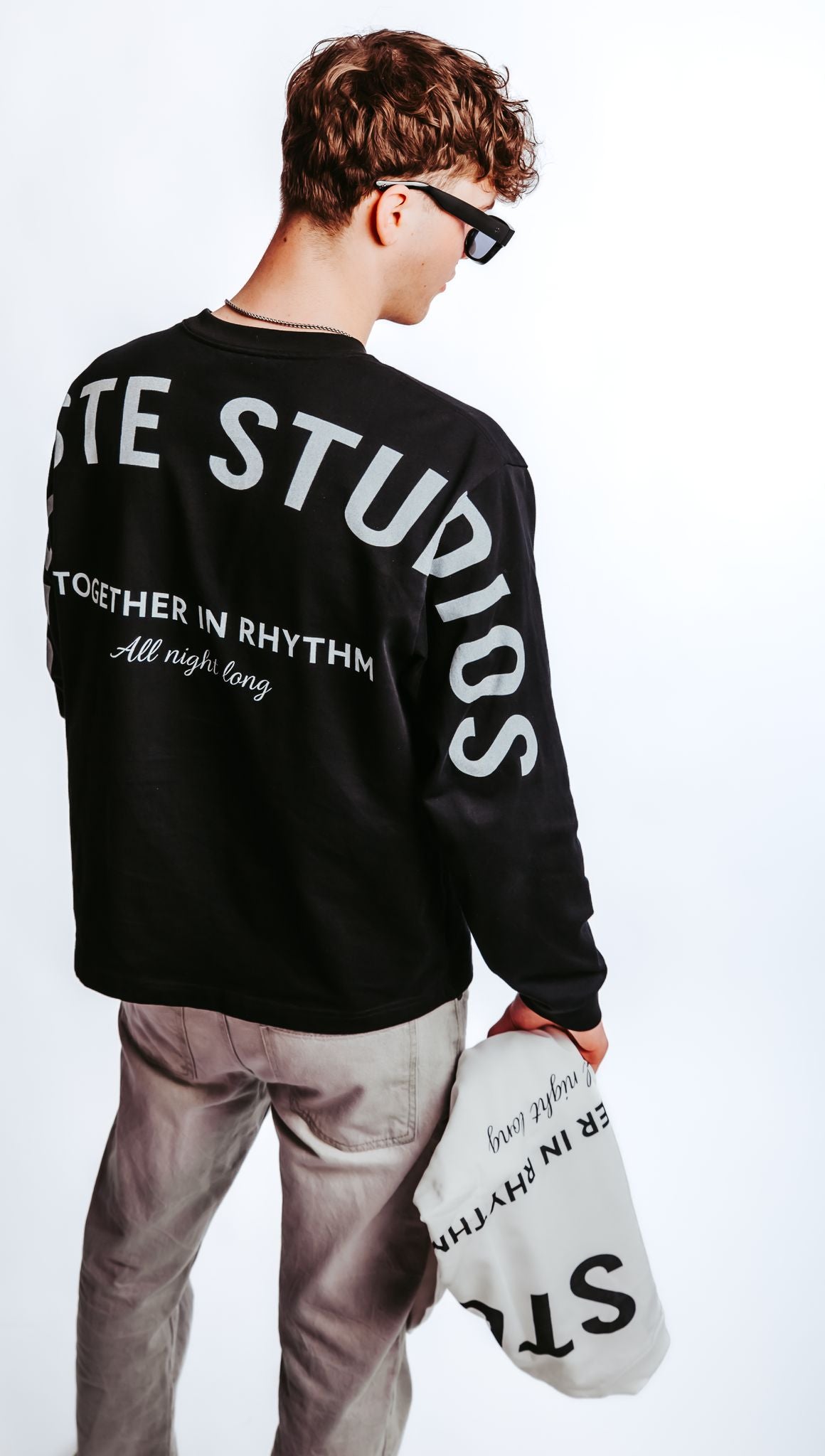 Longsleeve Zwart (Pre-Order)